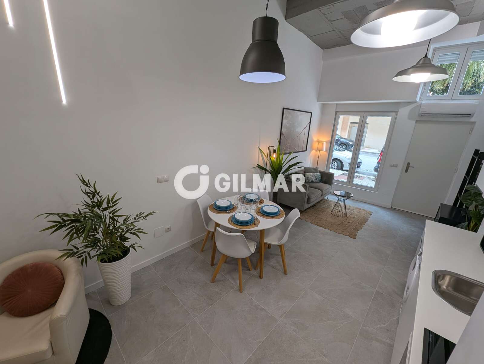 Property slider Gilmar