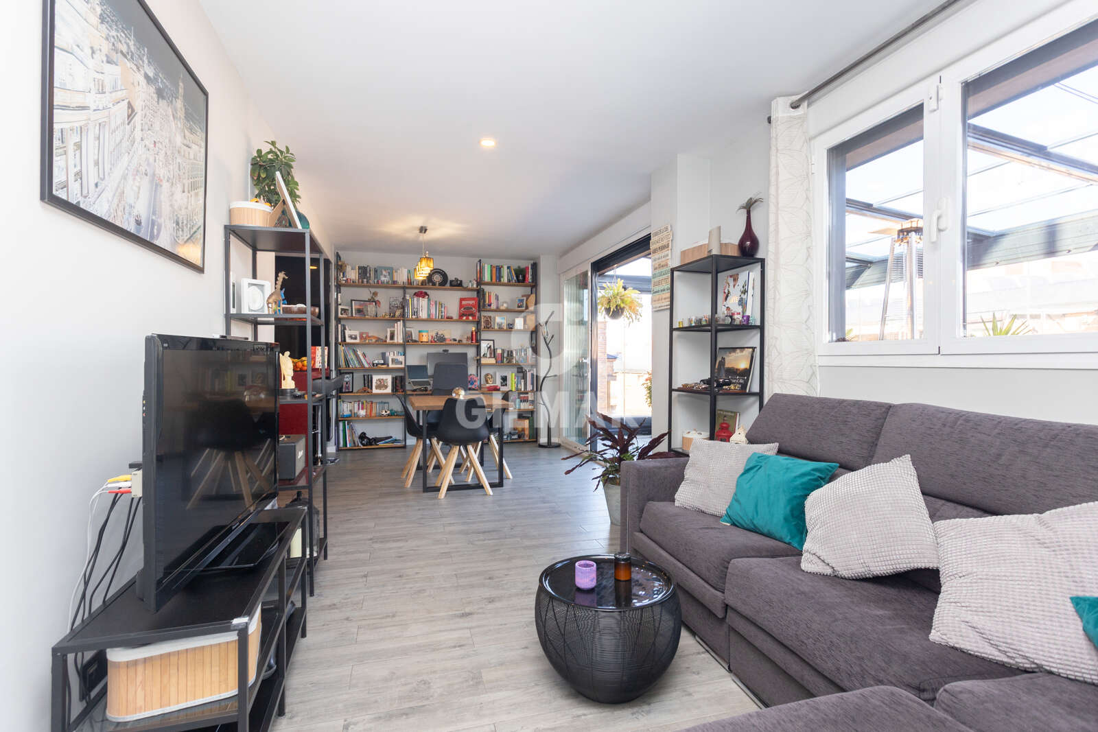 Property slider Gilmar