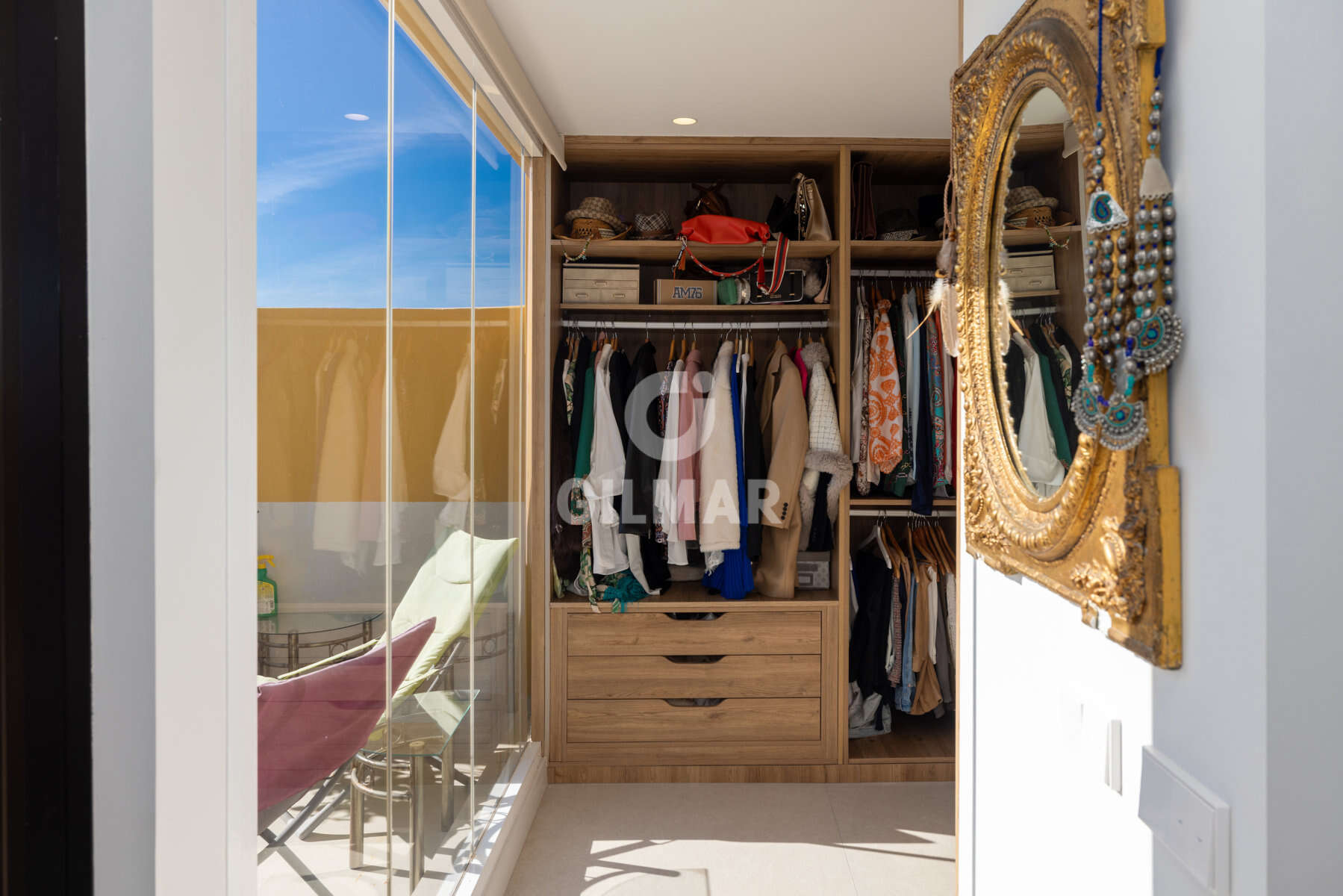 Photo of Triplex