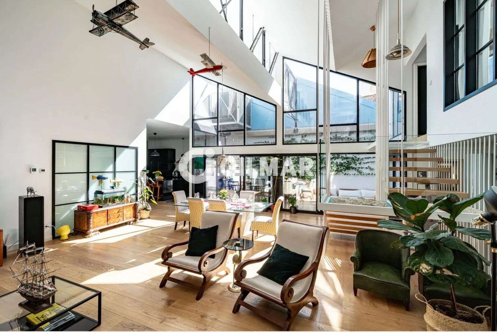 Property slider Gilmar
