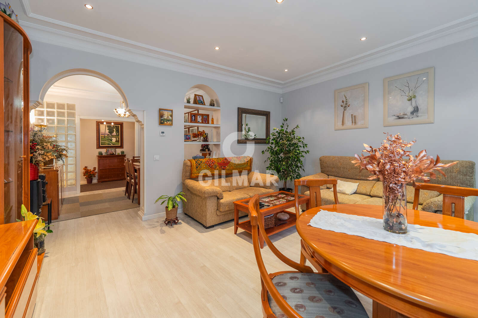 Property slider Gilmar