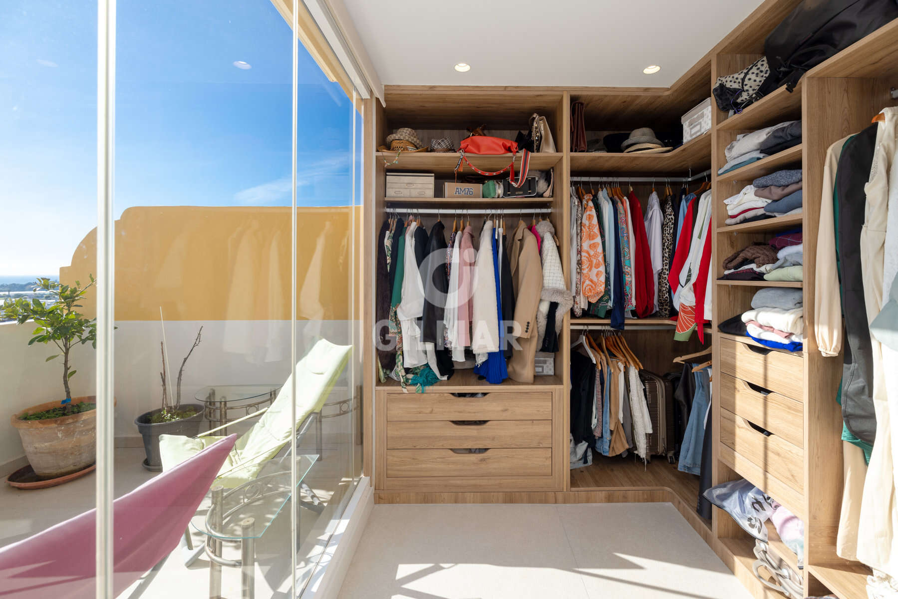 Photo of Triplex