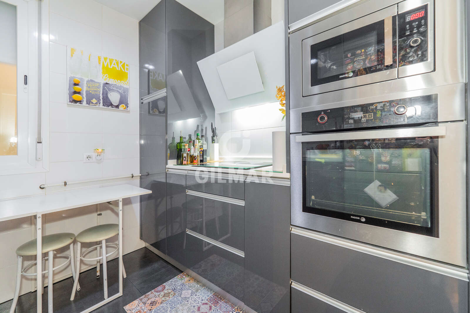 Property slider Gilmar