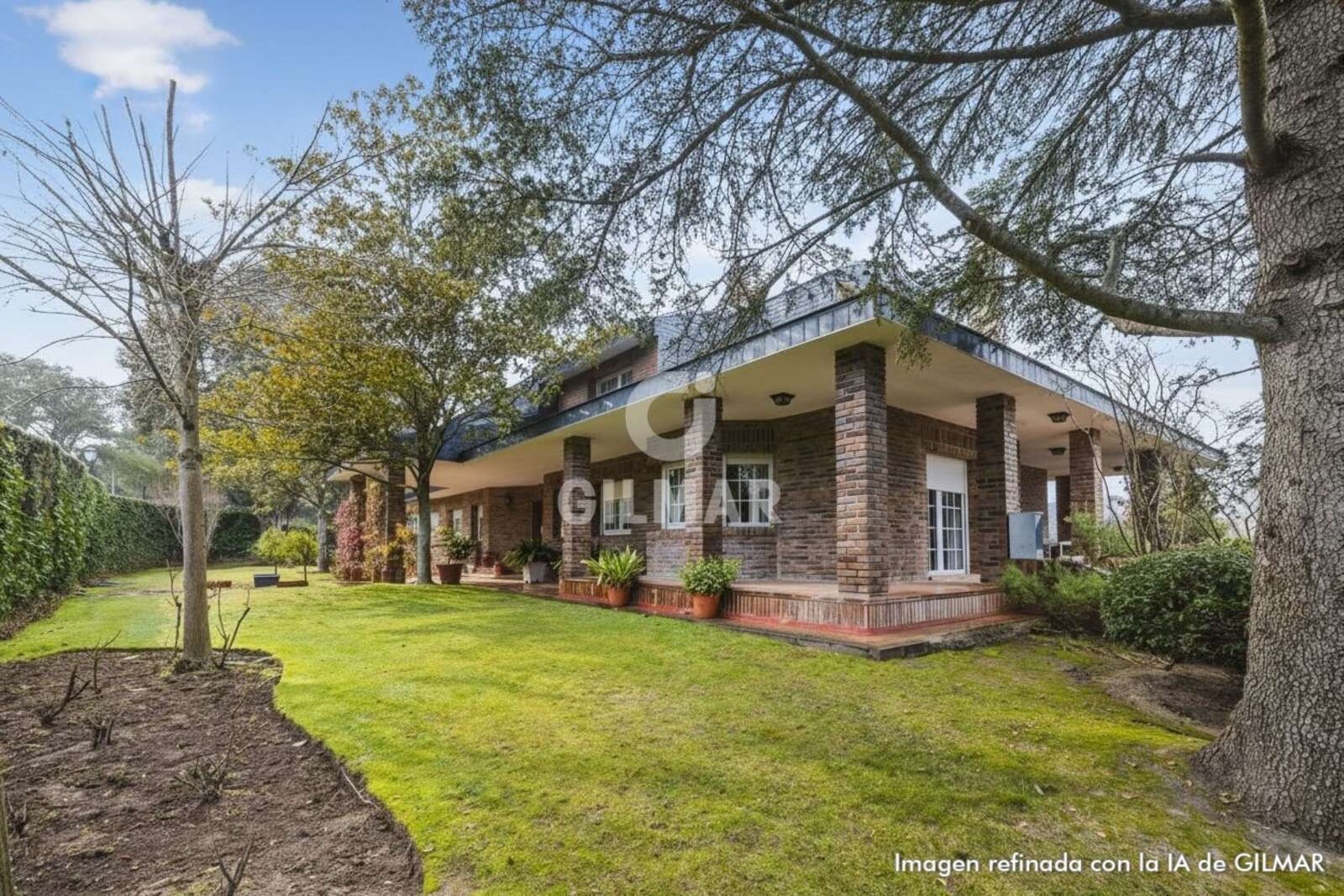 Property slider Gilmar