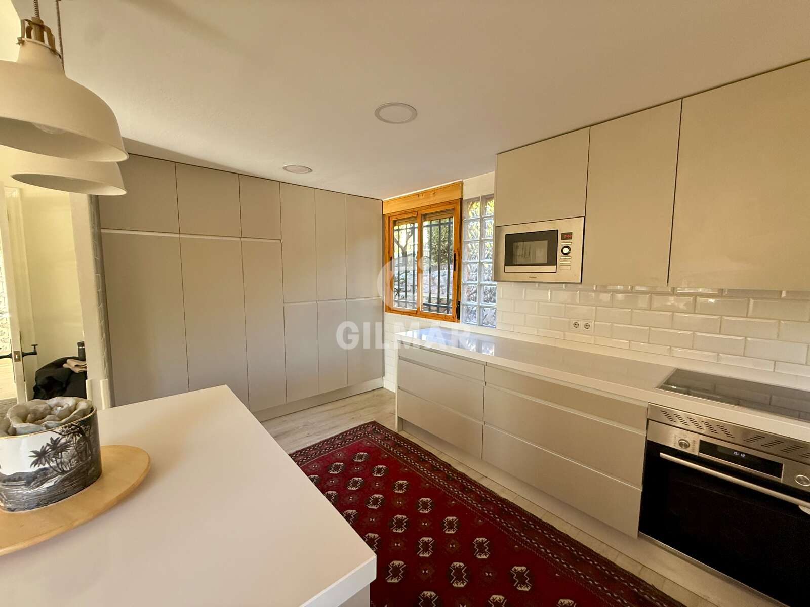 Property slider Gilmar