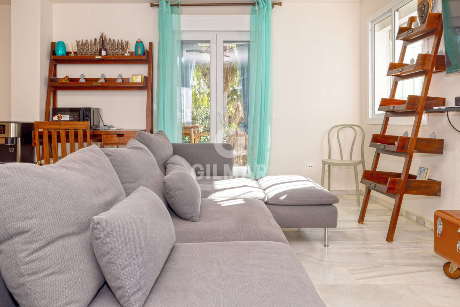 Property slider Gilmar