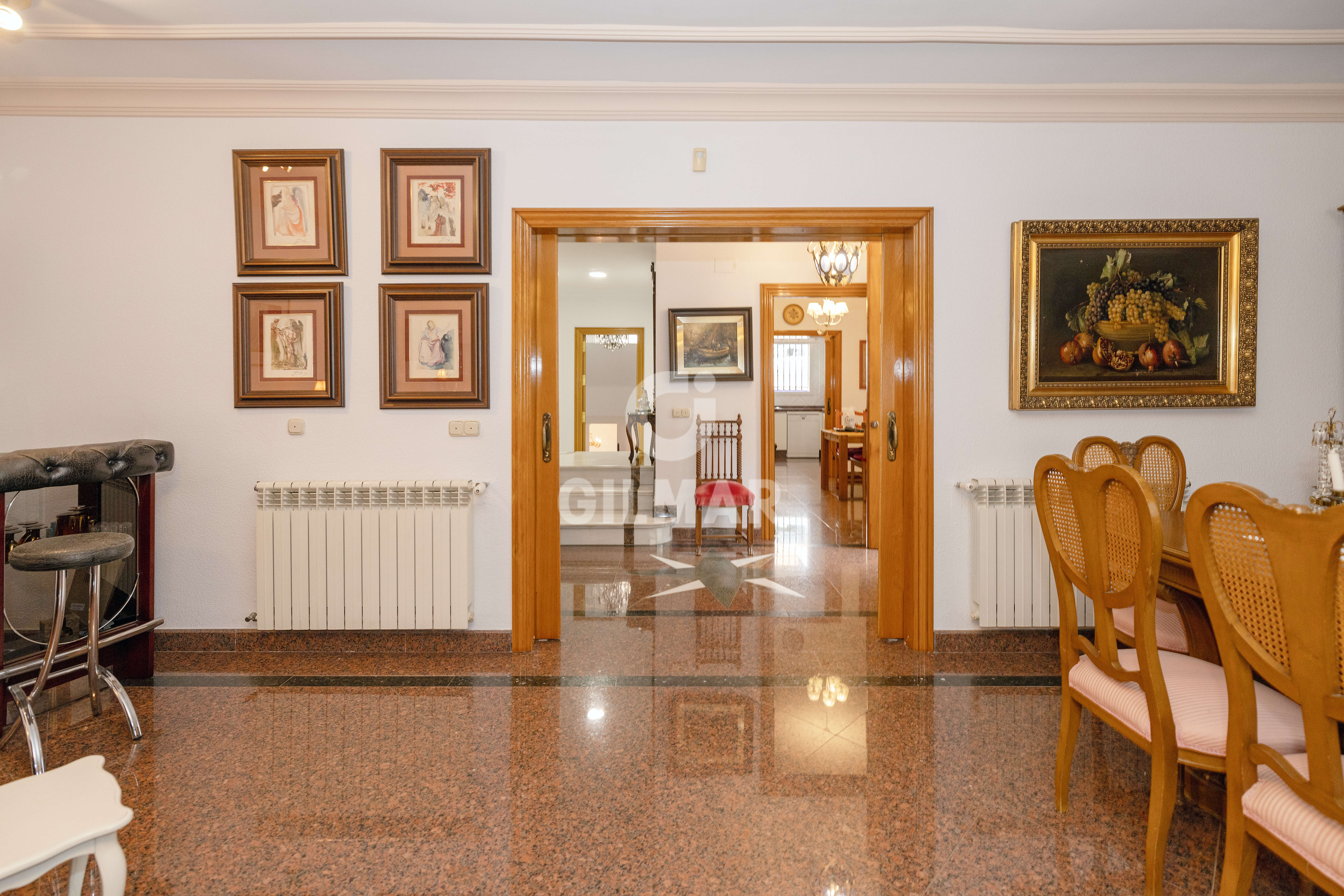 Photo of Semi-detached house