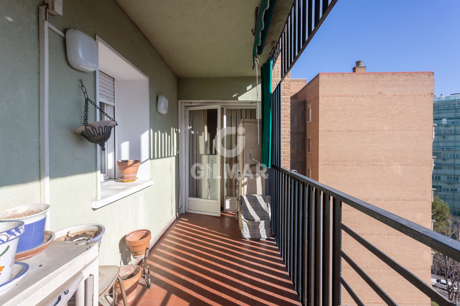 Property slider Gilmar