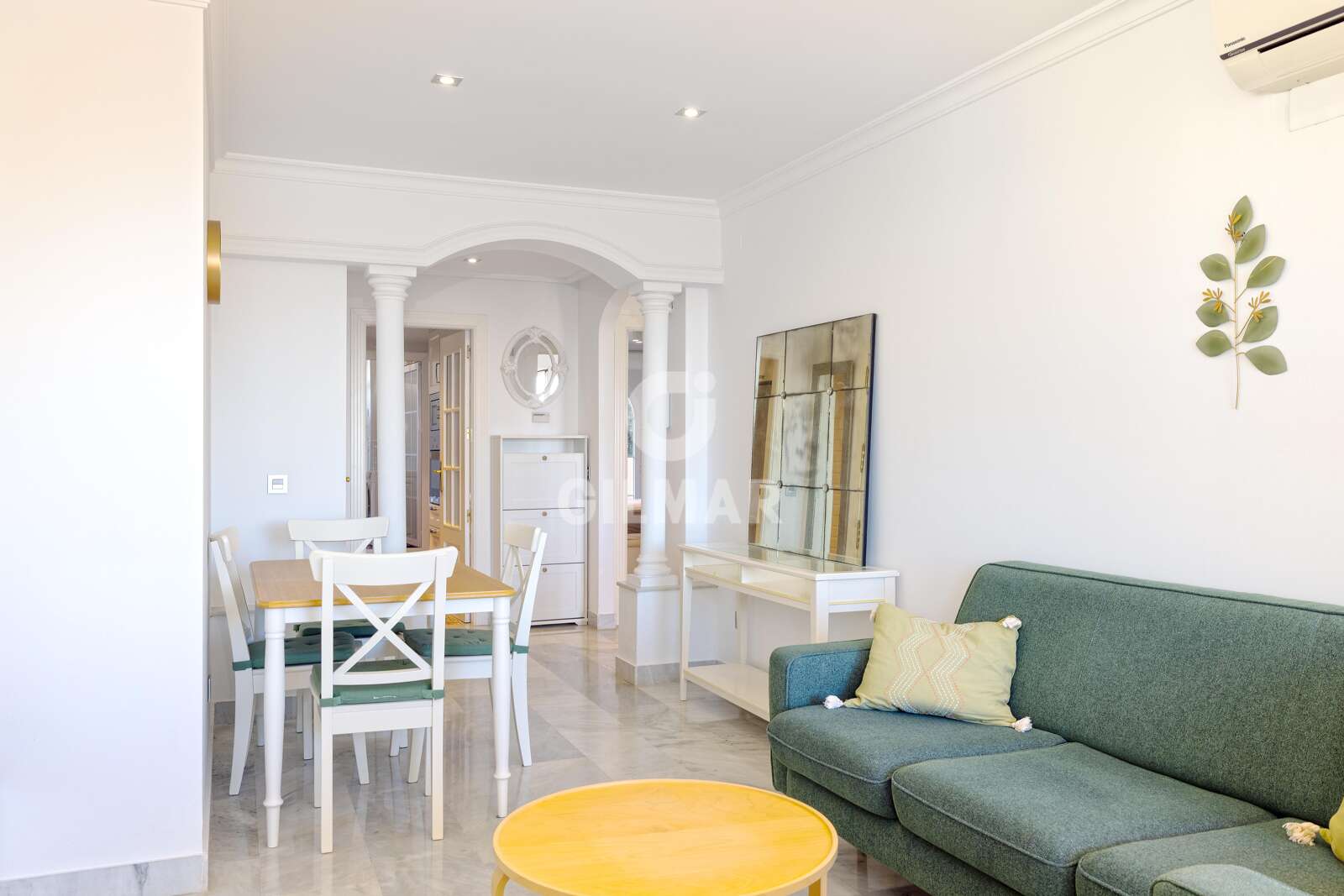 Property slider Gilmar