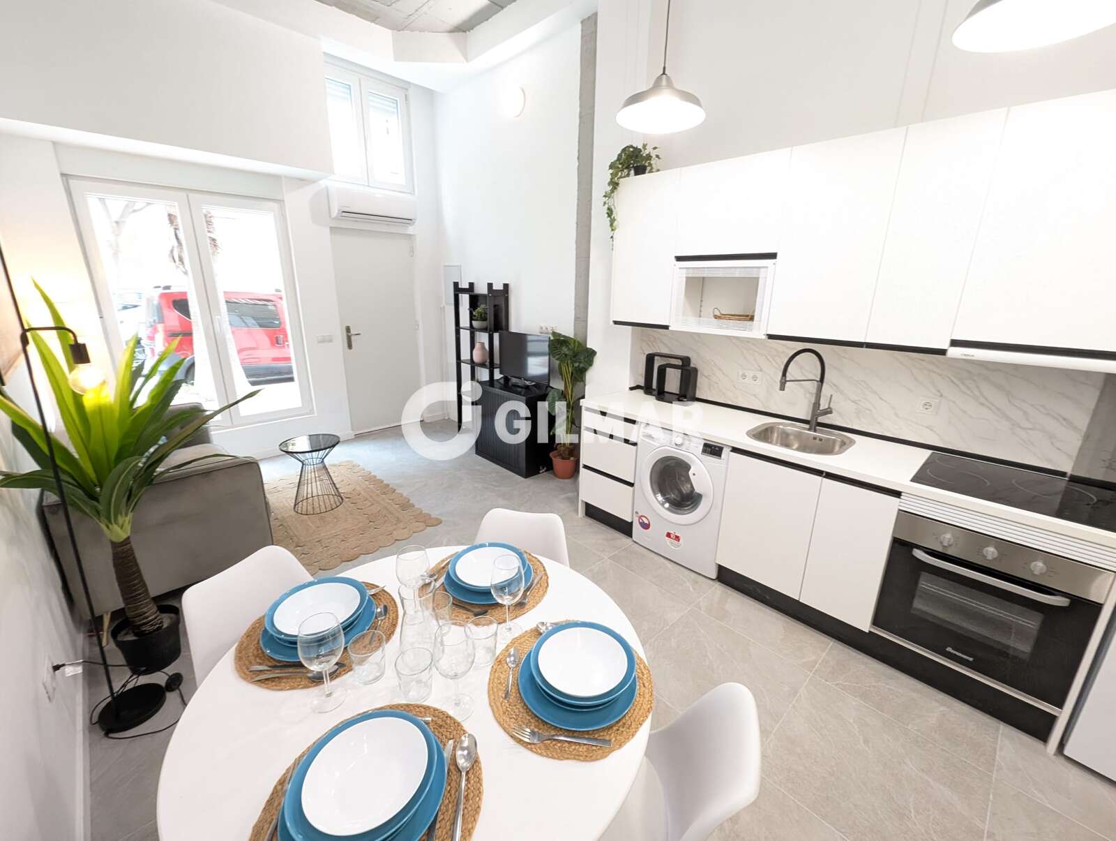 Property slider Gilmar