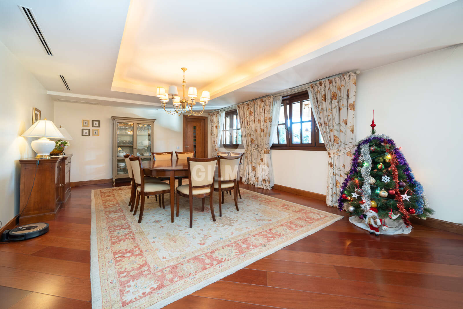 Property slider Gilmar