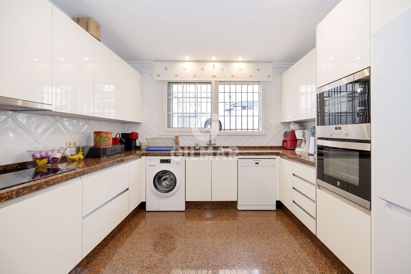 Property slider Gilmar