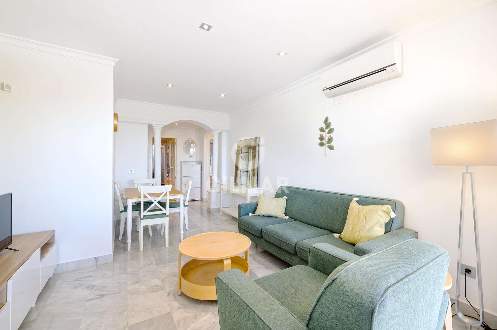 Property slider Gilmar