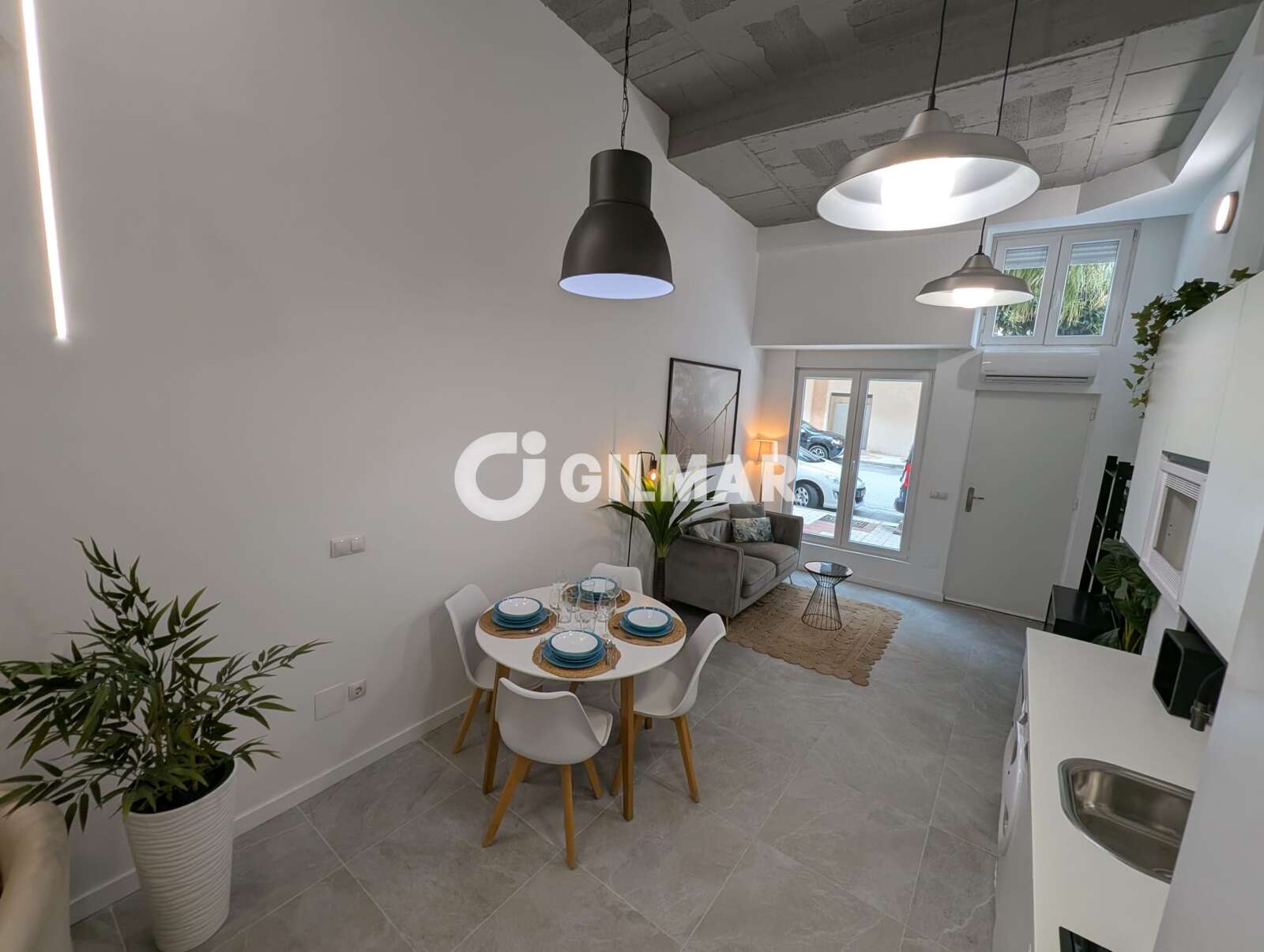 Property slider Gilmar