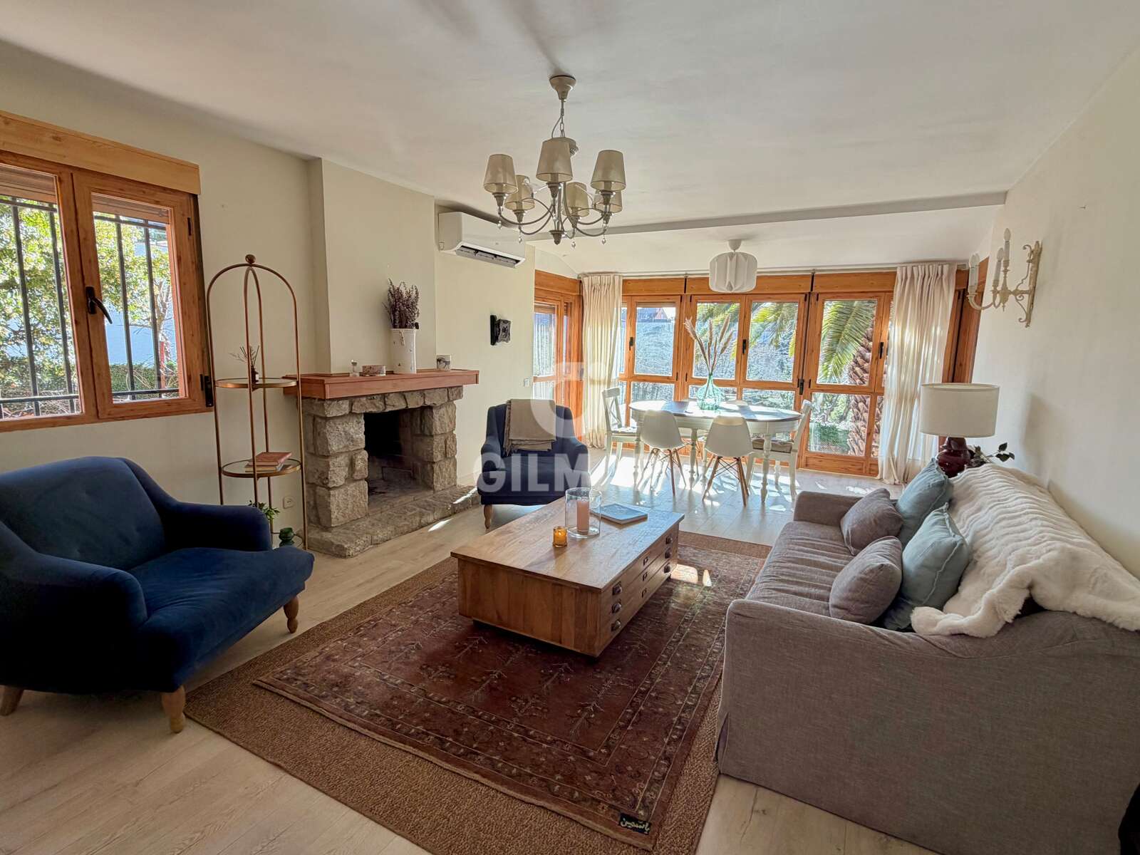 Property slider Gilmar
