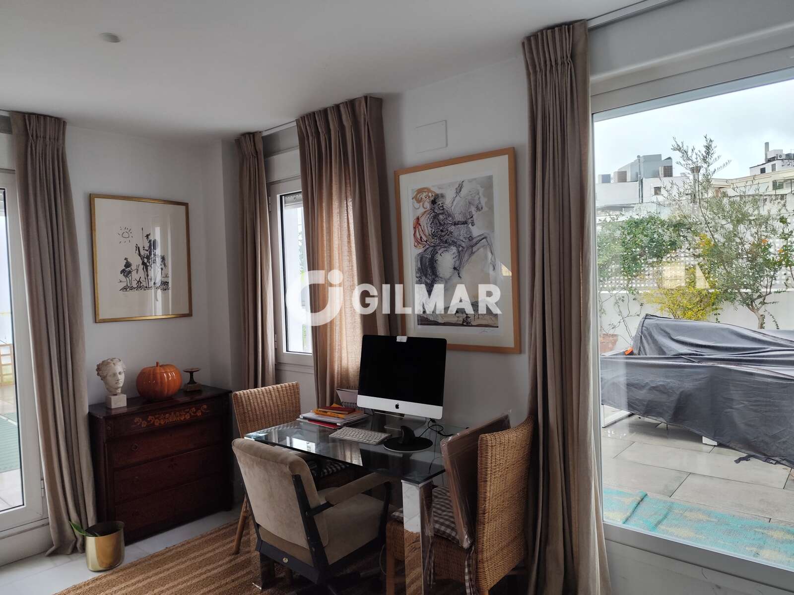 Property slider Gilmar