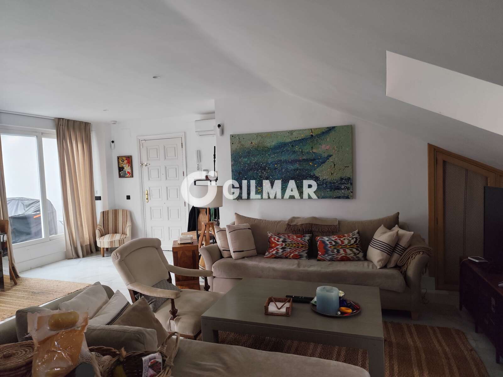 Property slider Gilmar