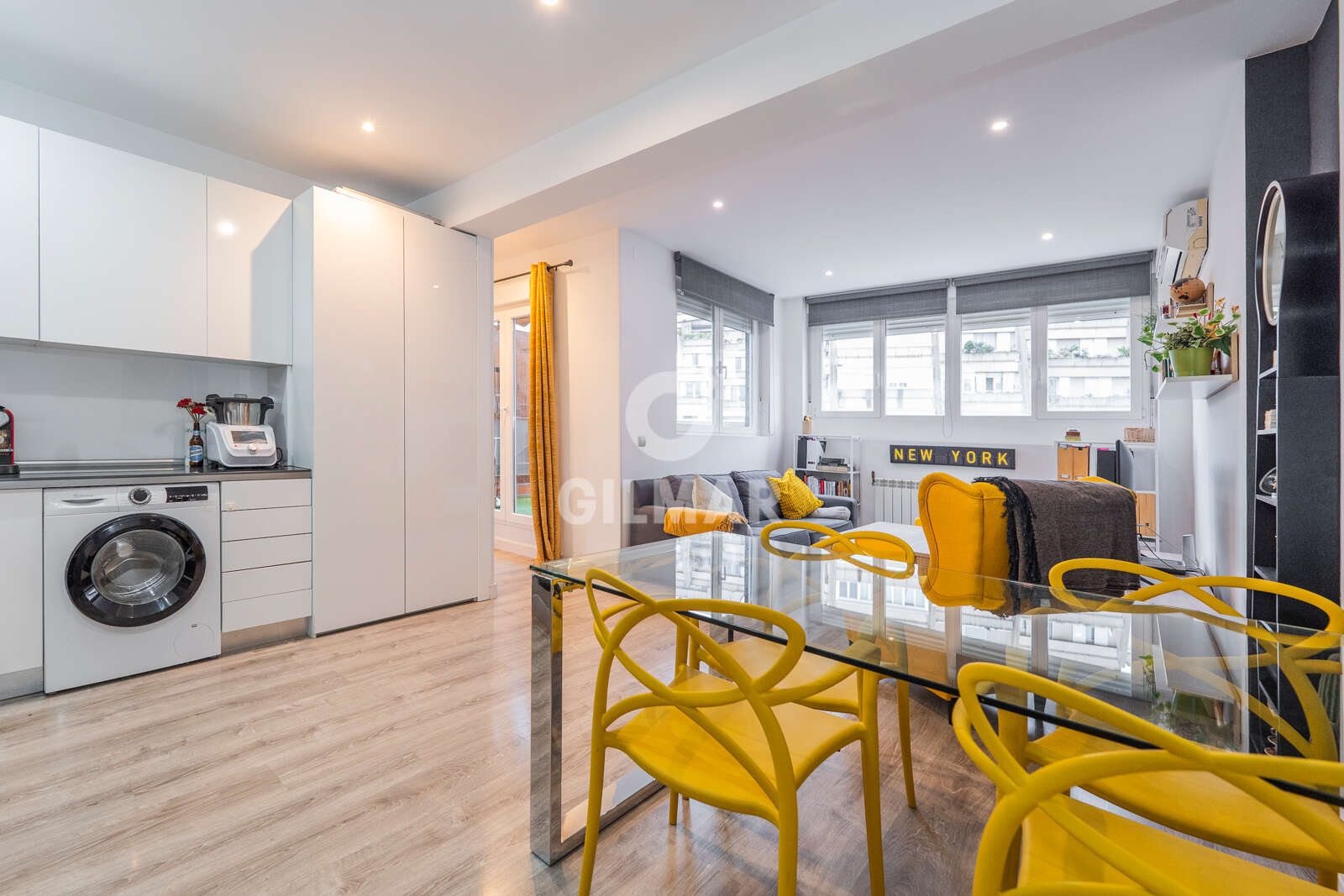 Property slider Gilmar
