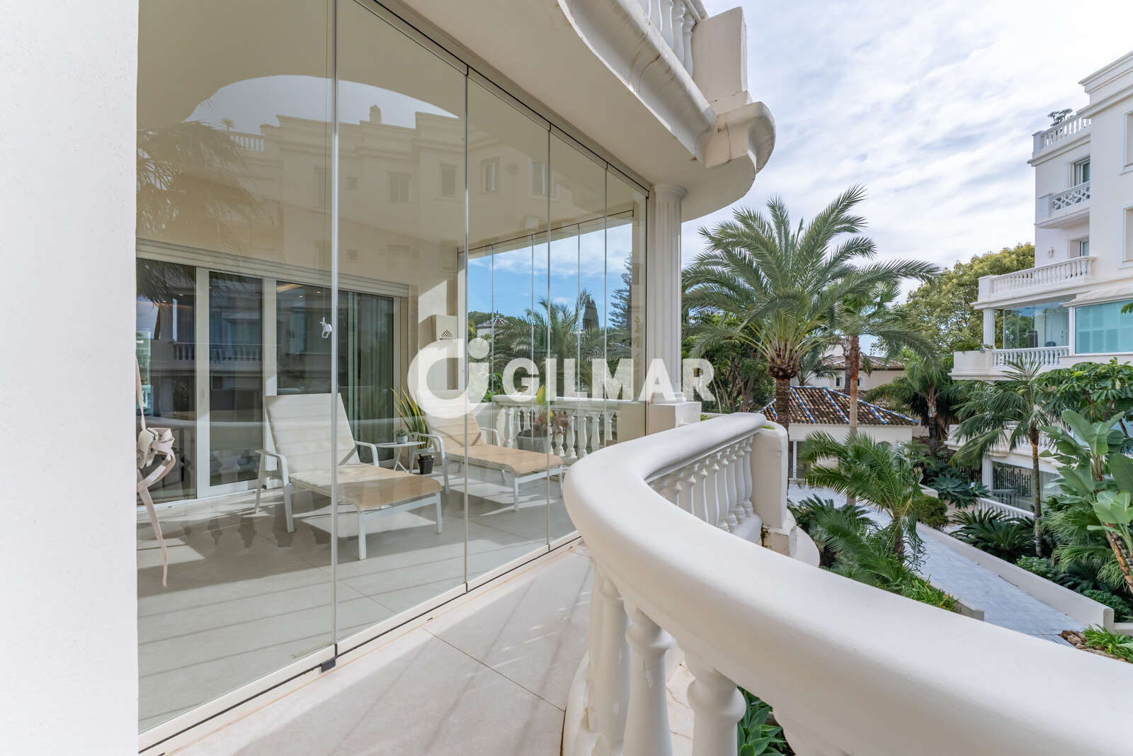 Property slider Gilmar