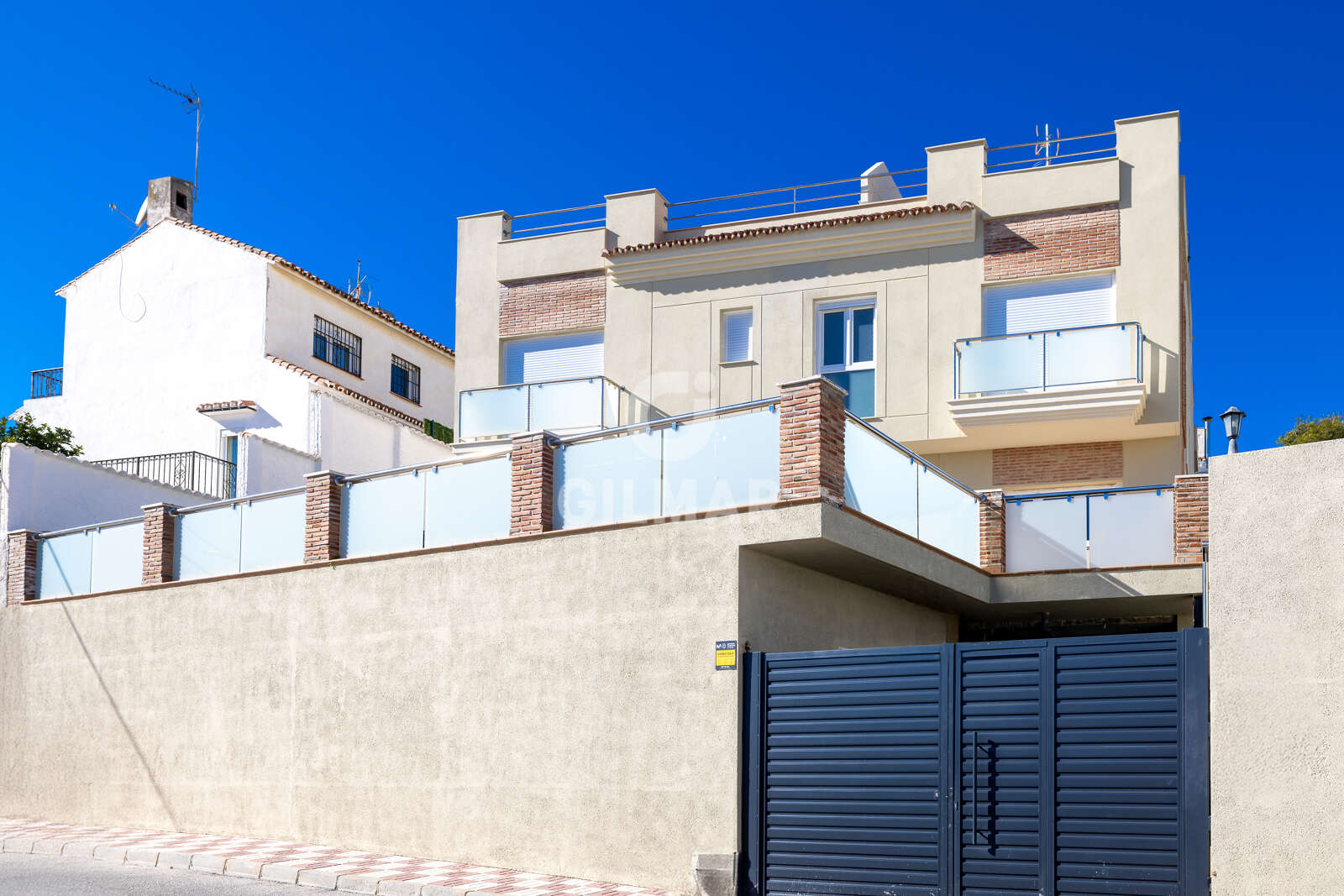Property slider Gilmar