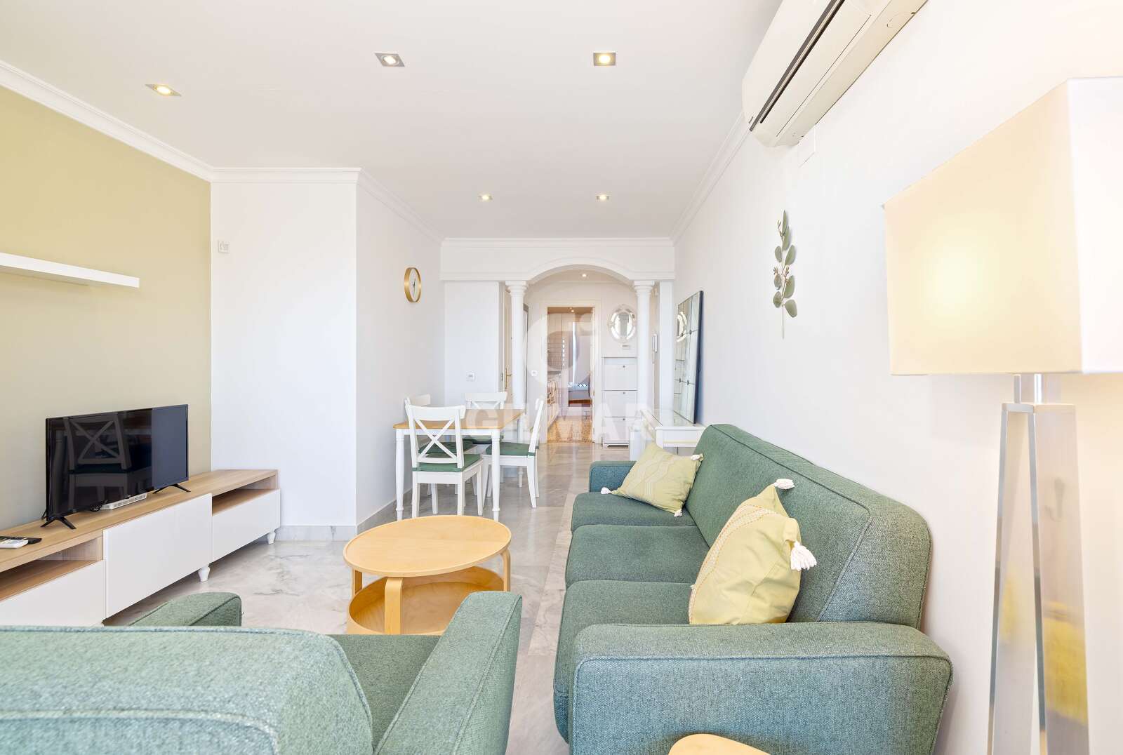 Property slider Gilmar