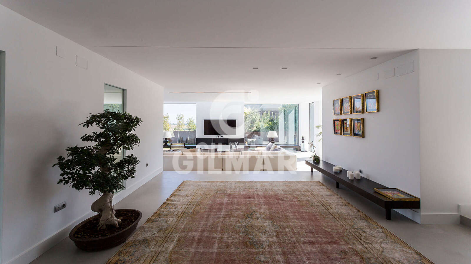 Property slider Gilmar