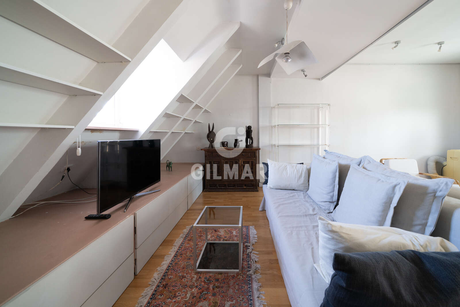 Property slider Gilmar