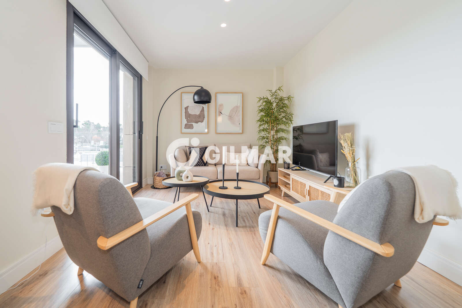 Property slider Gilmar
