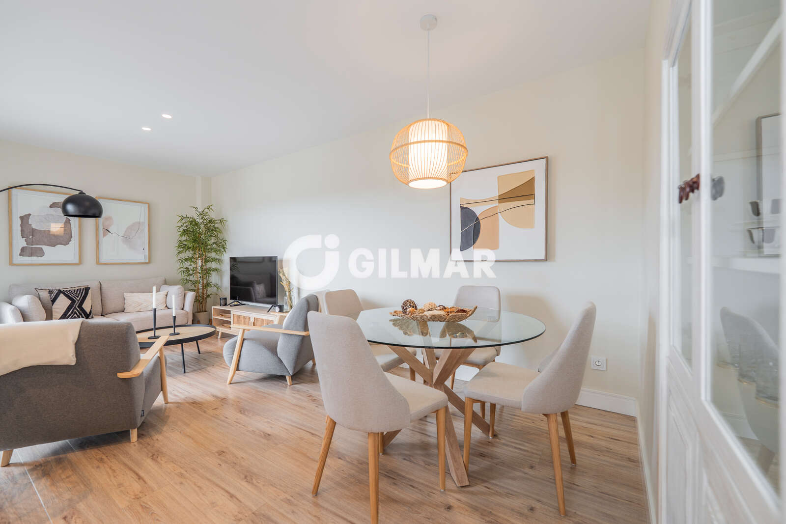 Property slider Gilmar