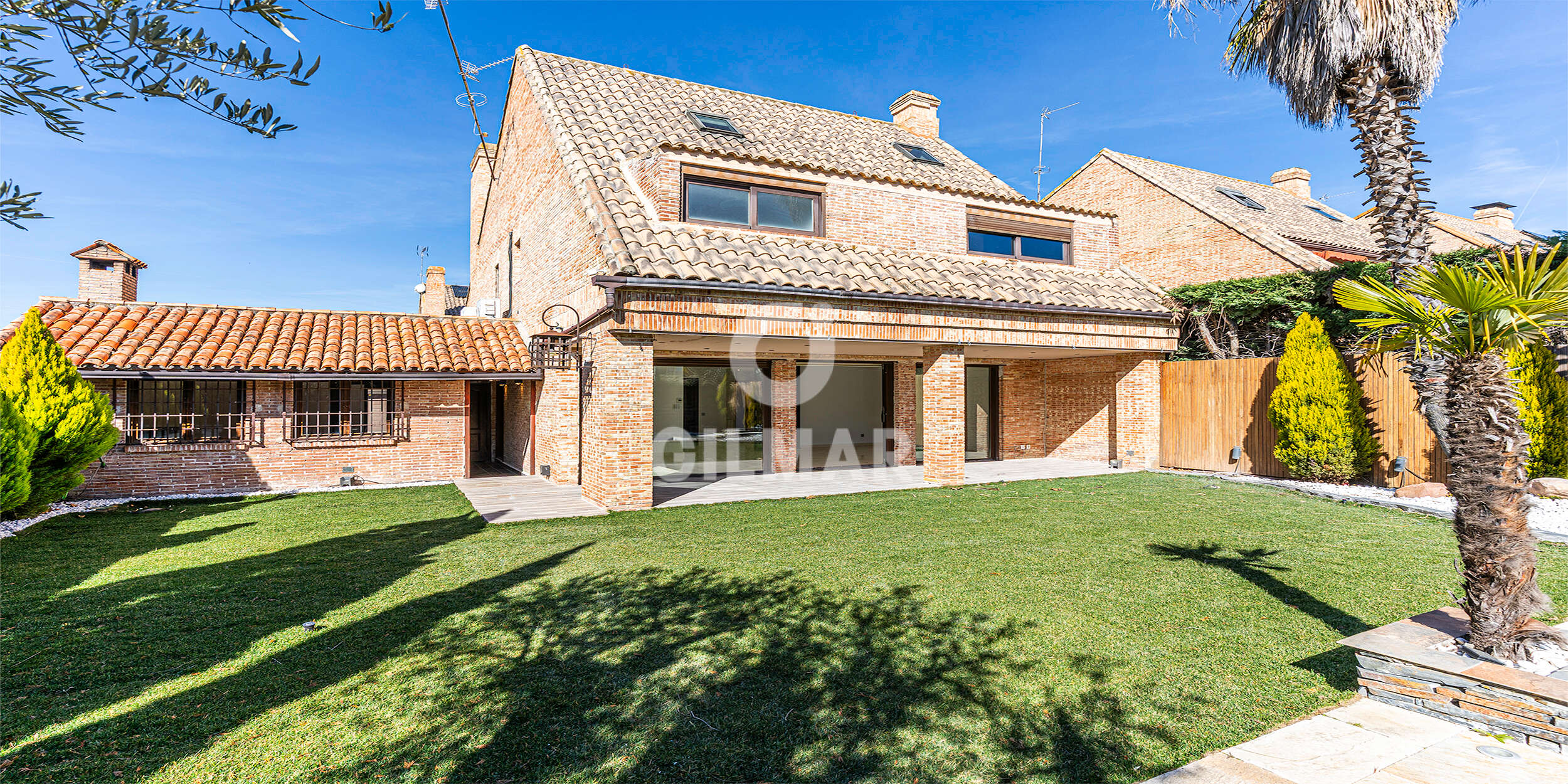 Chalet · 298 m² · 4 dorm