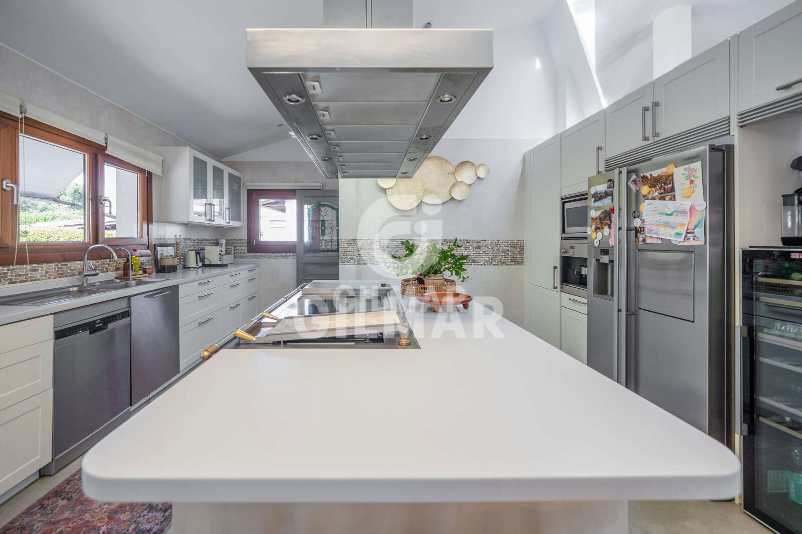 Property slider Gilmar
