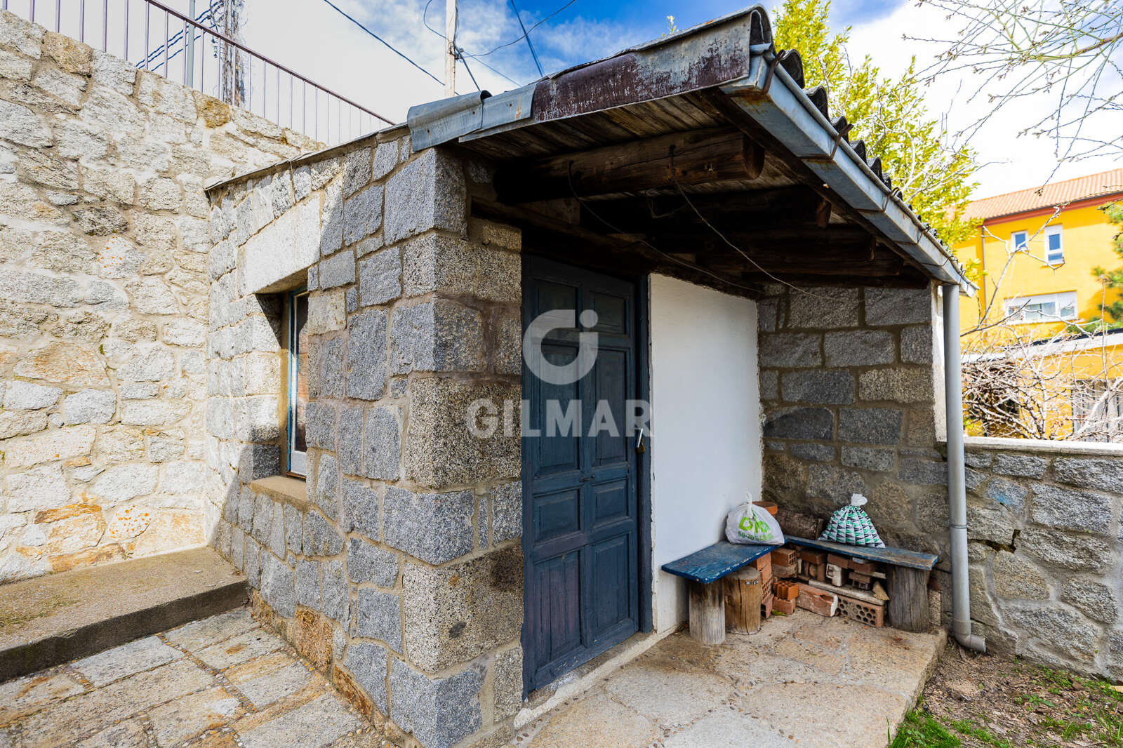 Property slider Gilmar