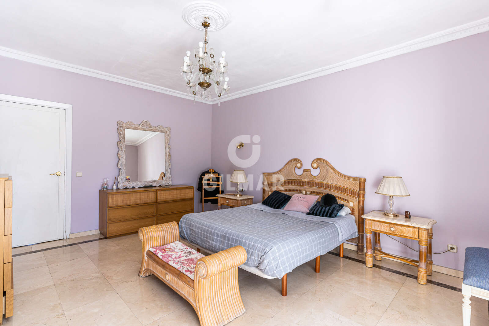 Property slider Gilmar