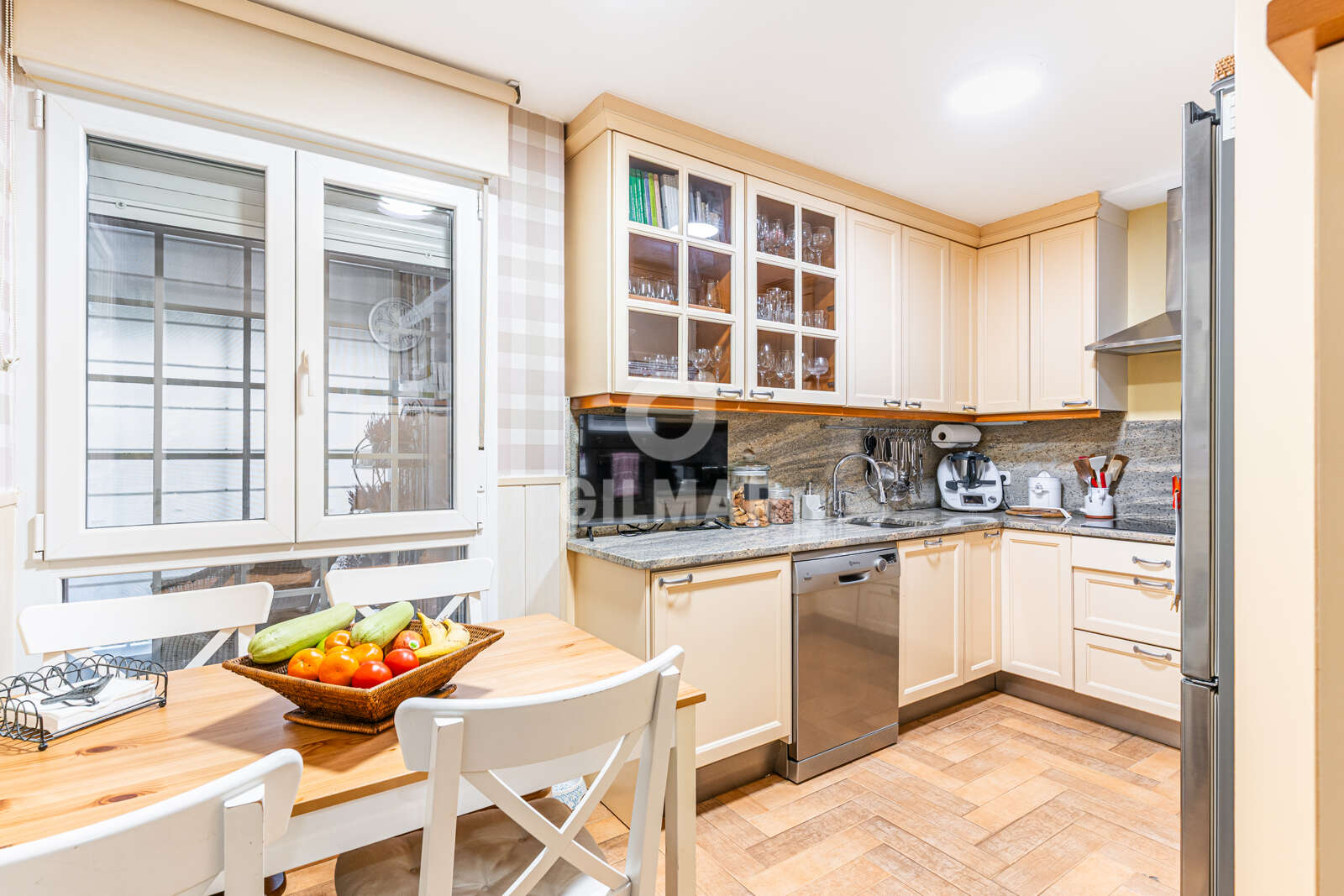Property slider Gilmar