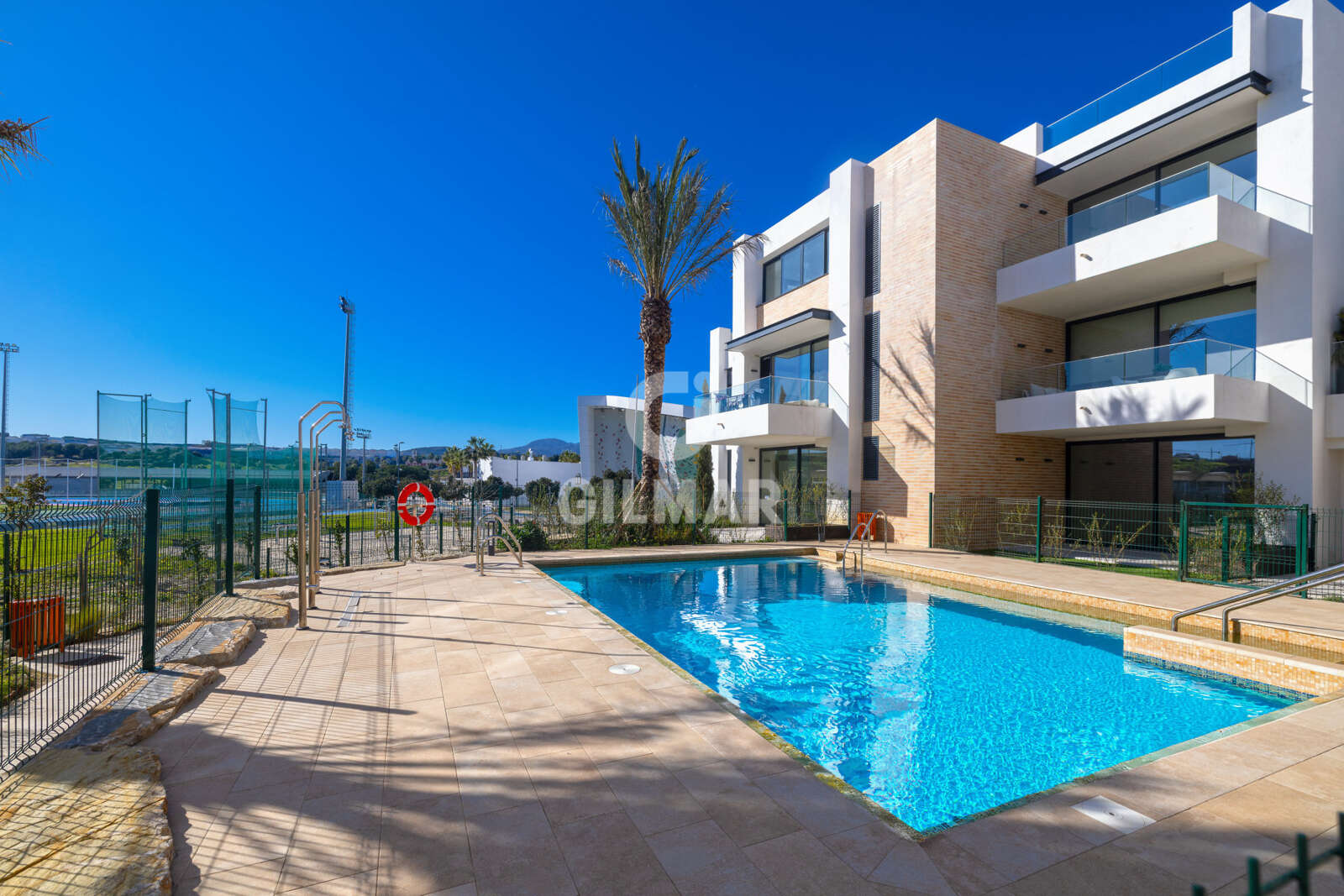 Property slider Gilmar
