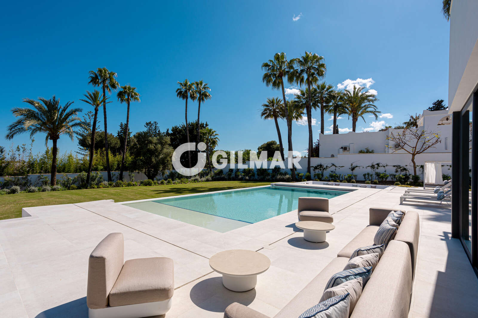 Property slider Gilmar