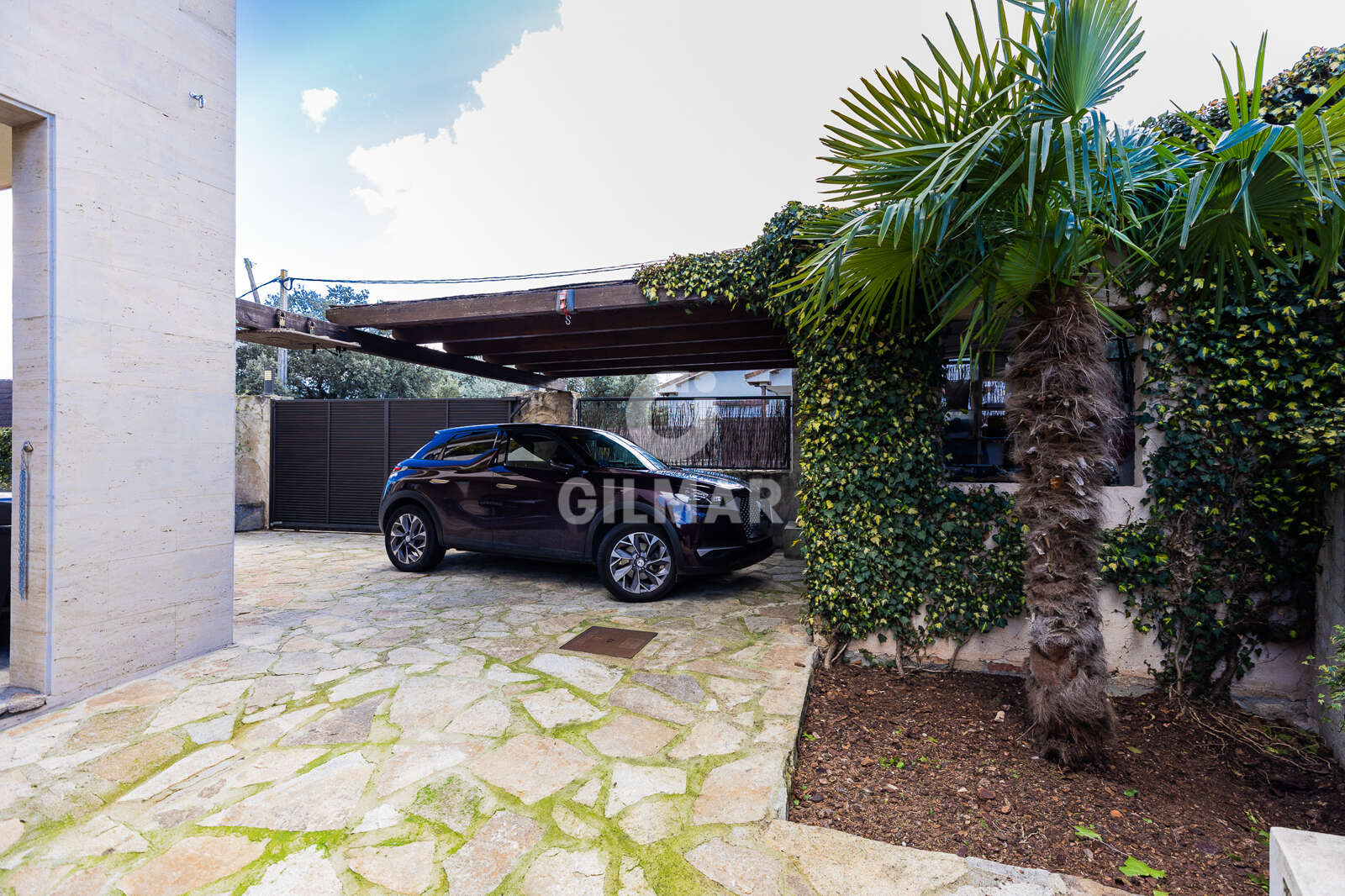 Property slider Gilmar