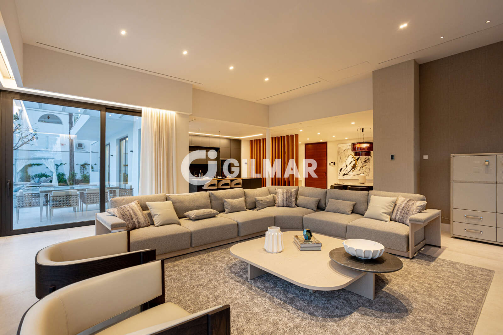 Property slider Gilmar