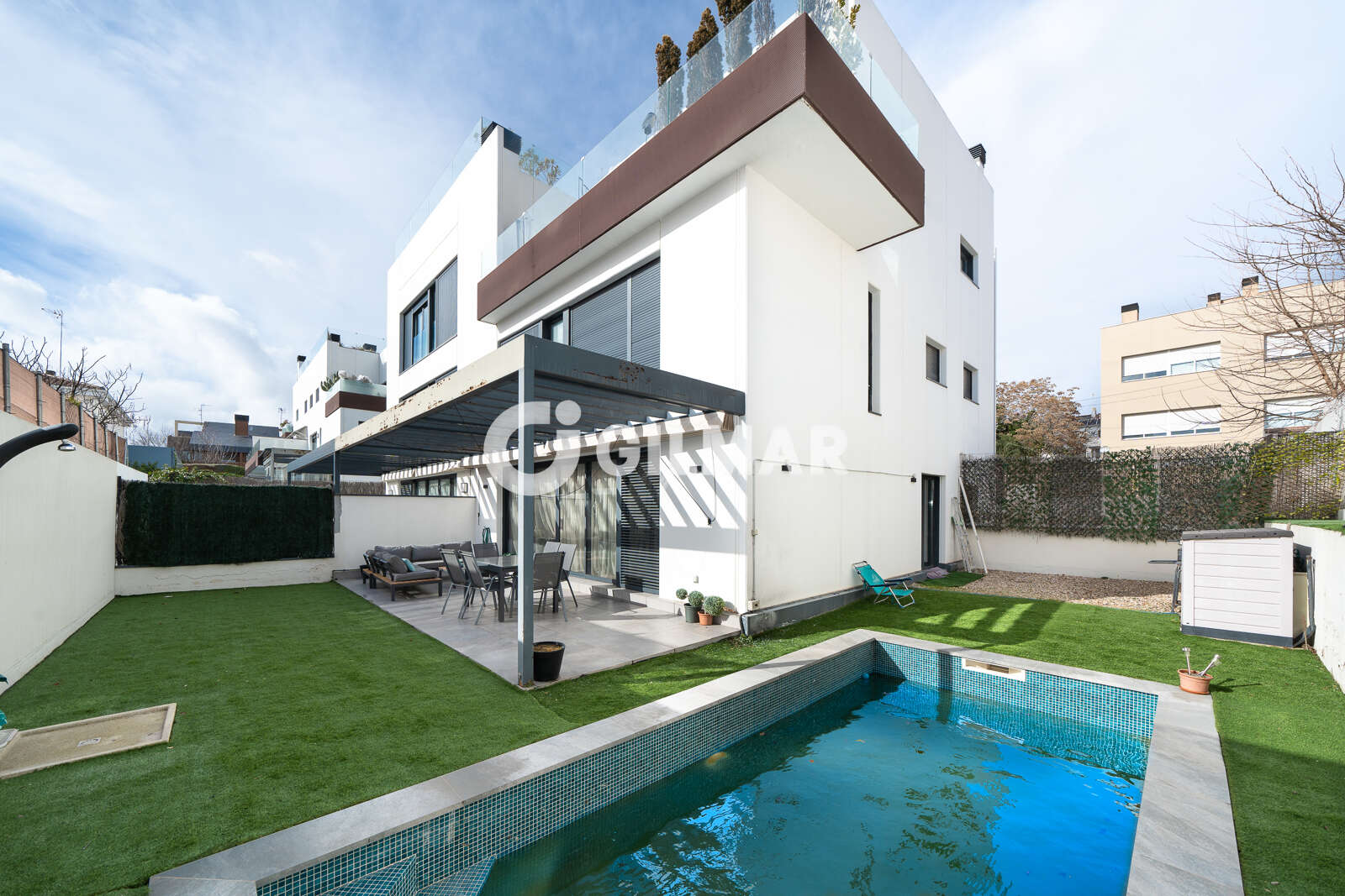 Property slider Gilmar