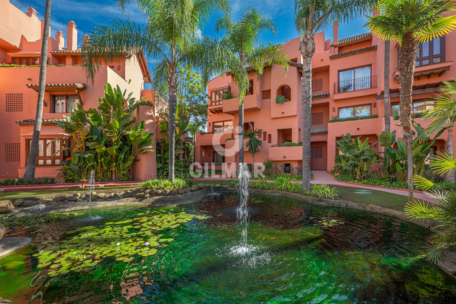 Property slider Gilmar