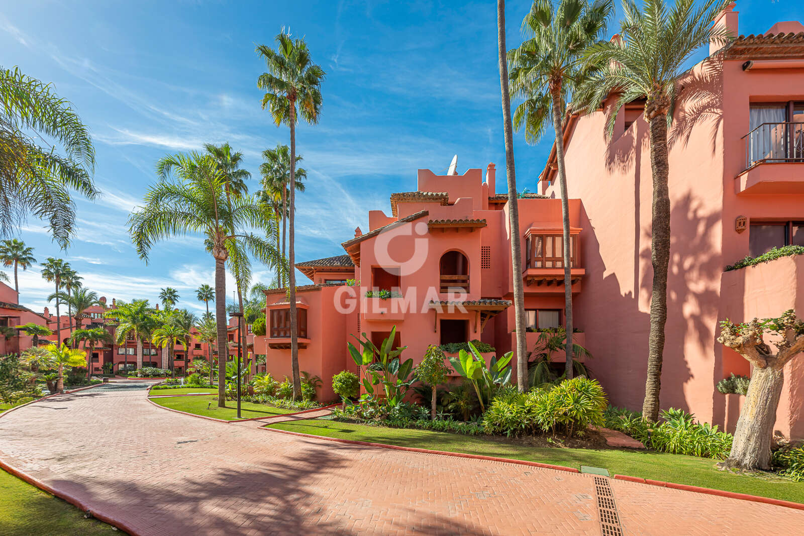 Property slider Gilmar