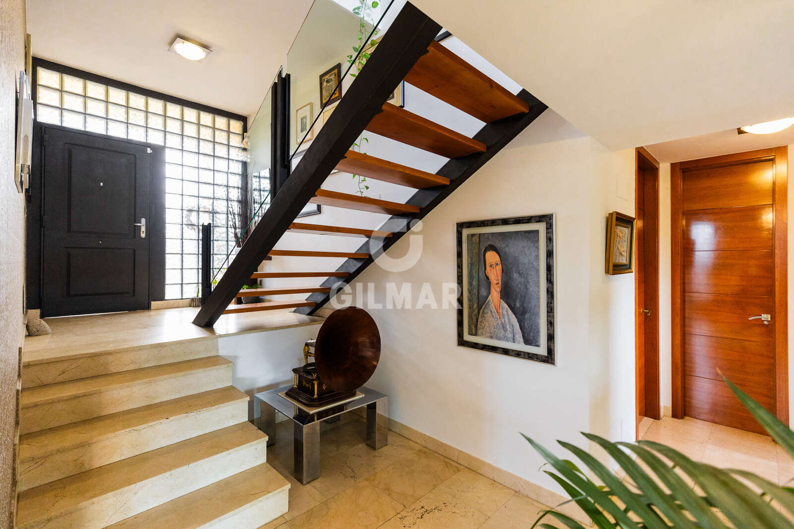 Property slider Gilmar