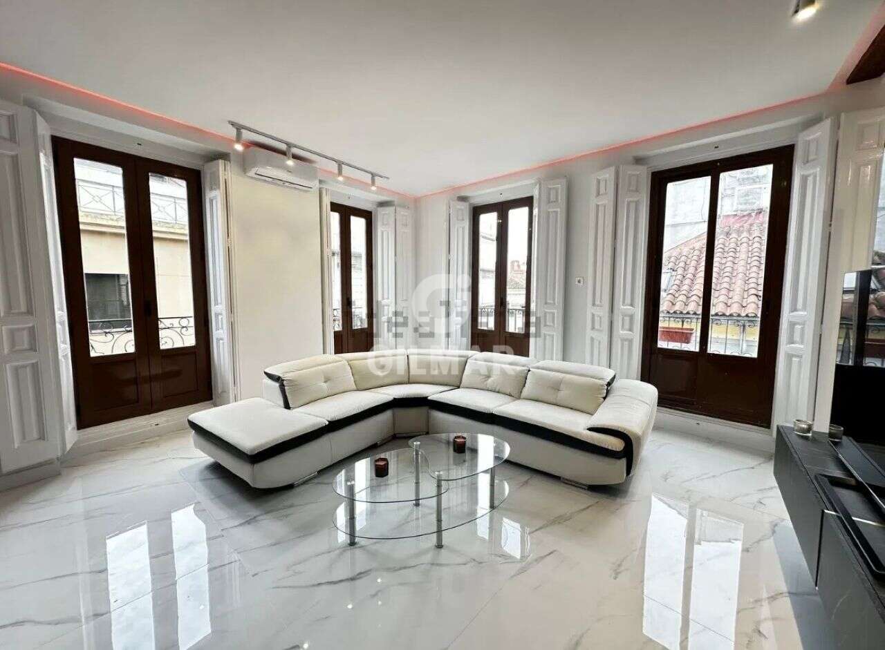 Piso · 181 m² · 4 dorm