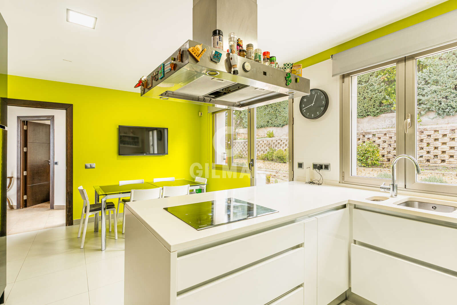 Property slider Gilmar