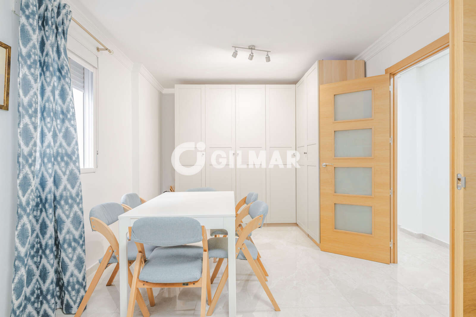 Property slider Gilmar