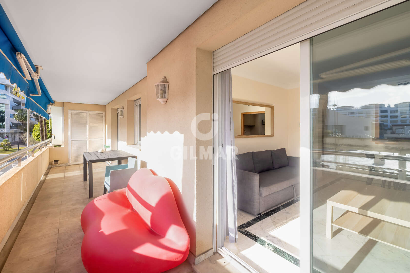 Property slider Gilmar