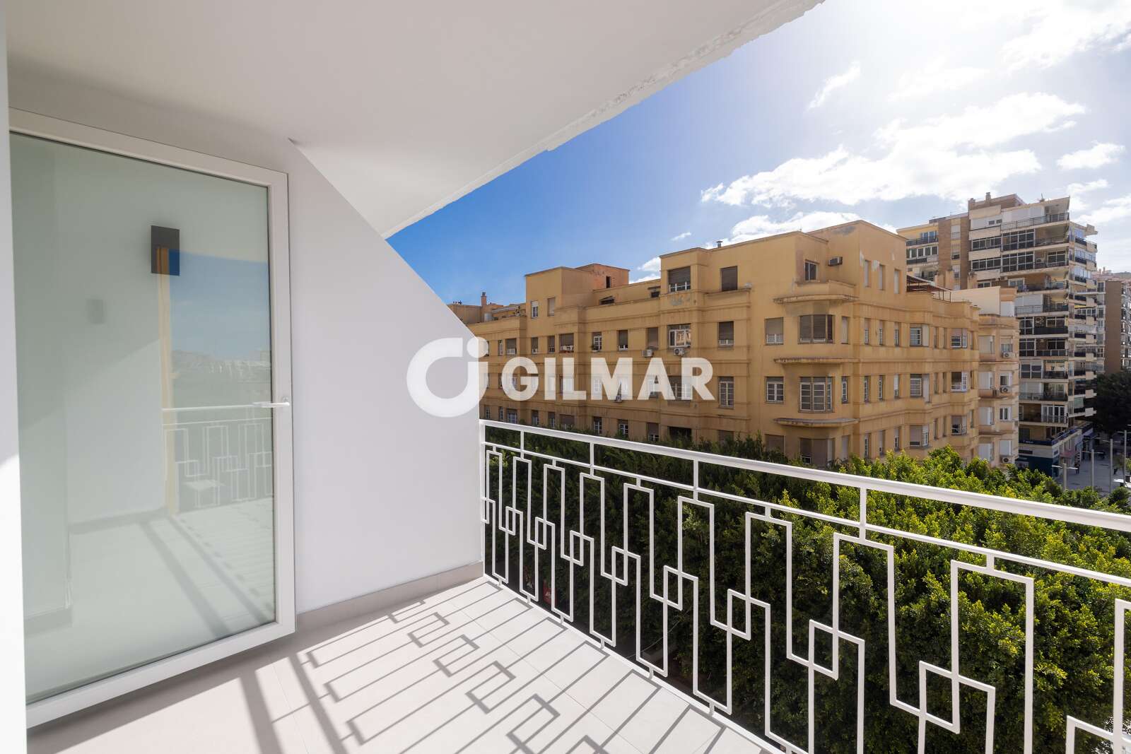 Property slider Gilmar