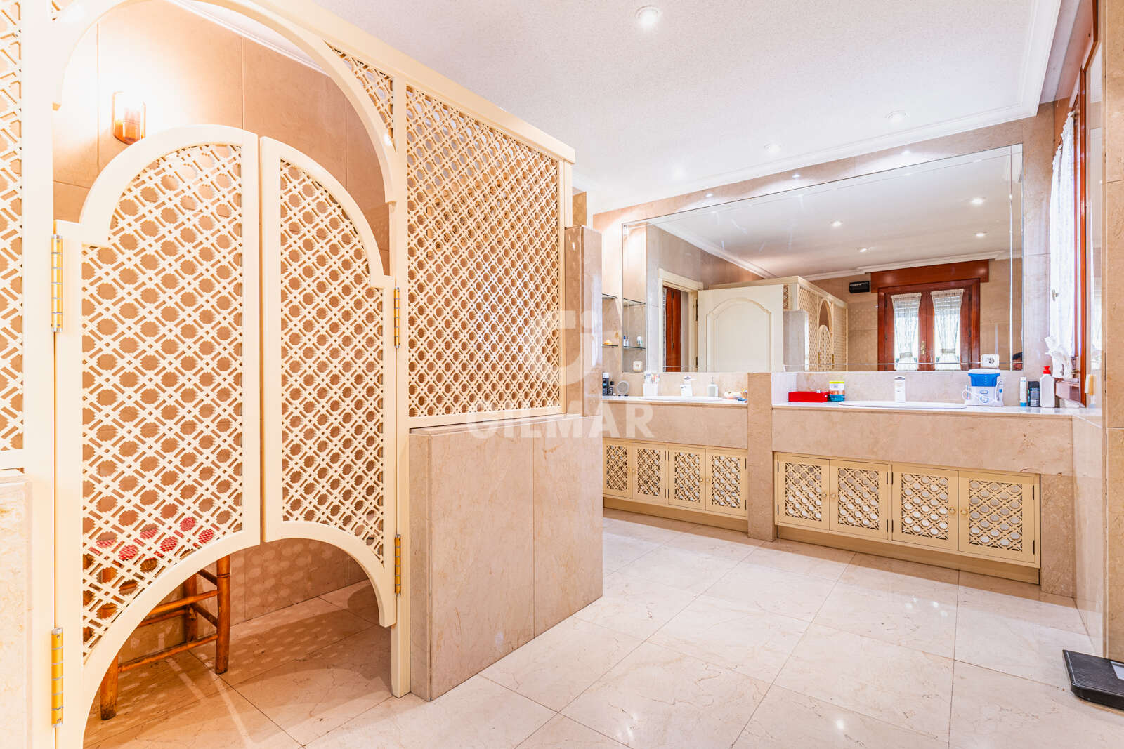 Property slider Gilmar