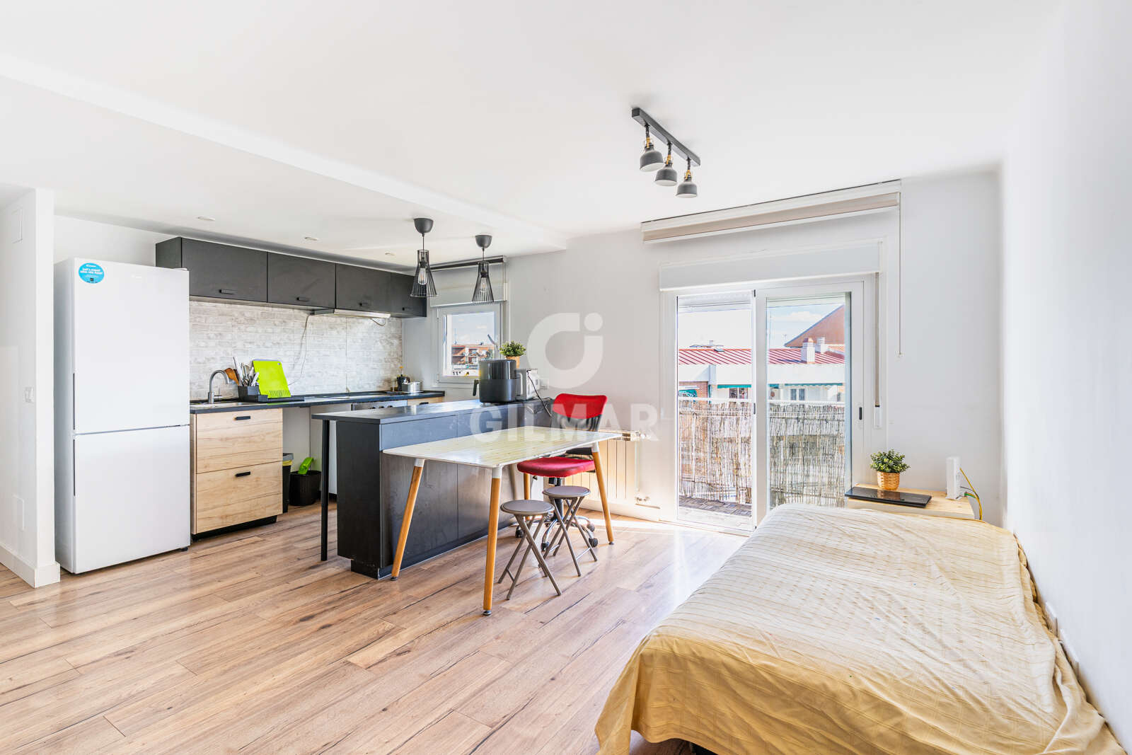 Property slider Gilmar