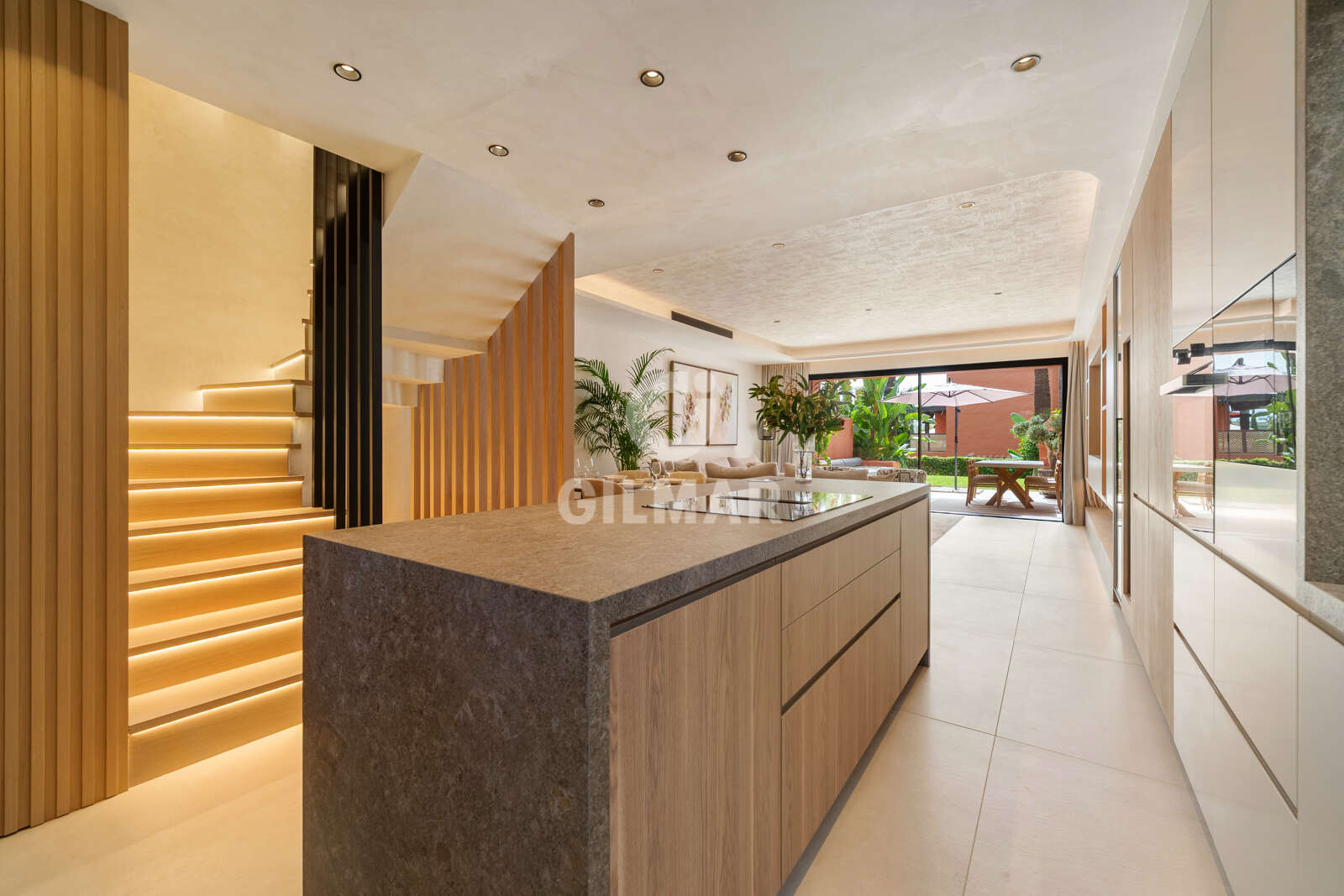 Property slider Gilmar